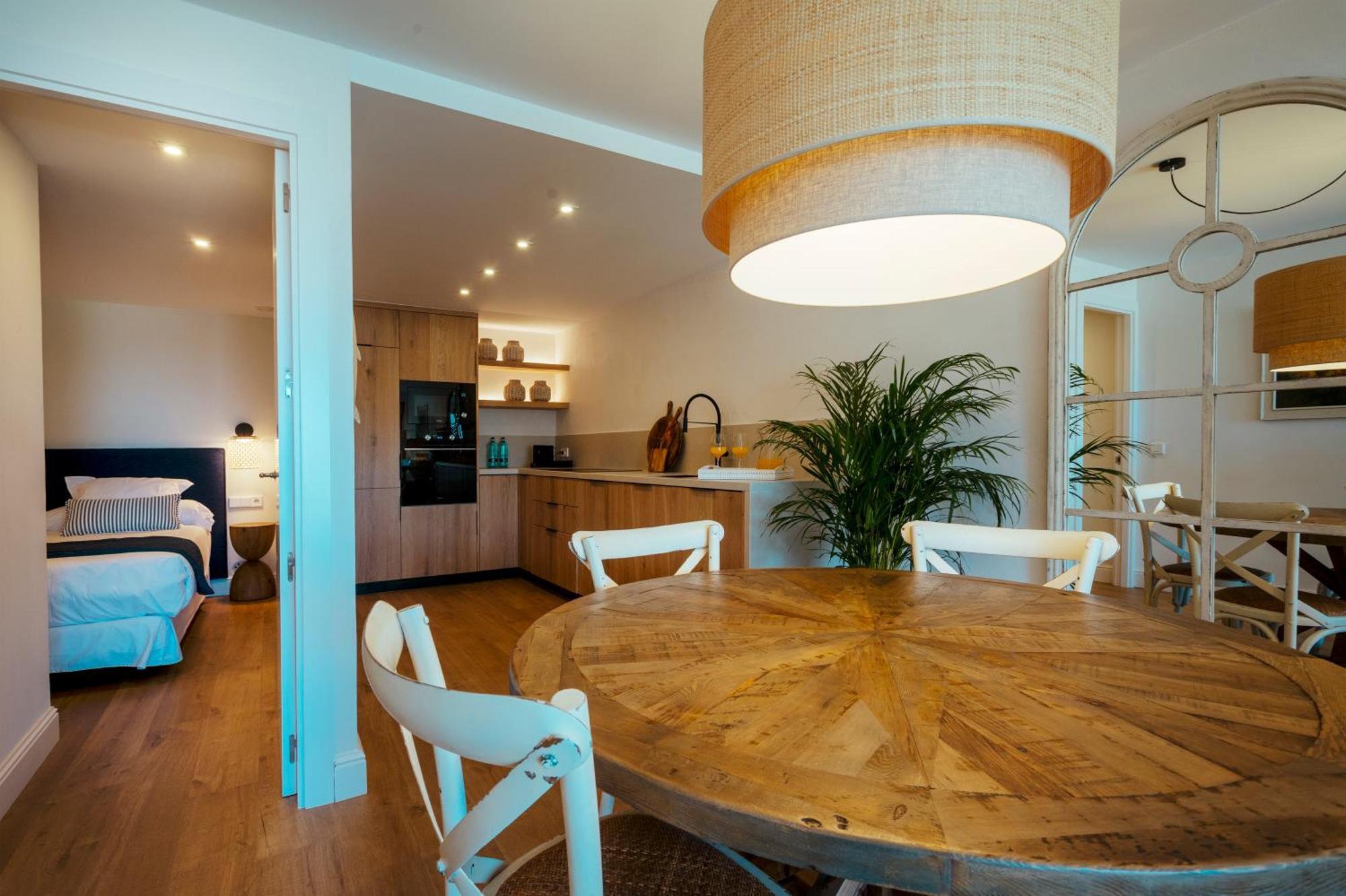 Aiguablava Luxury Apartments เบกูร์ ภายนอก รูปภาพ