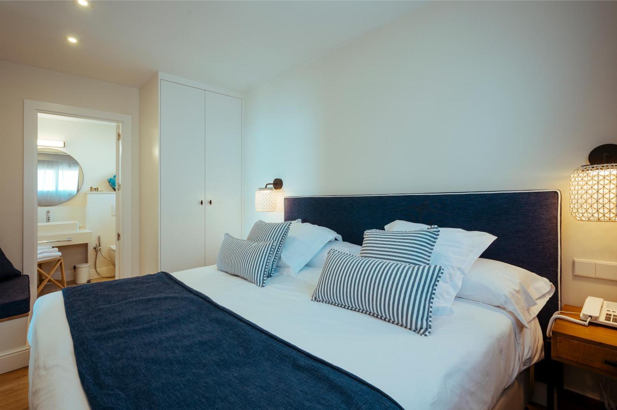 Aiguablava Luxury Apartments เบกูร์ ภายนอก รูปภาพ